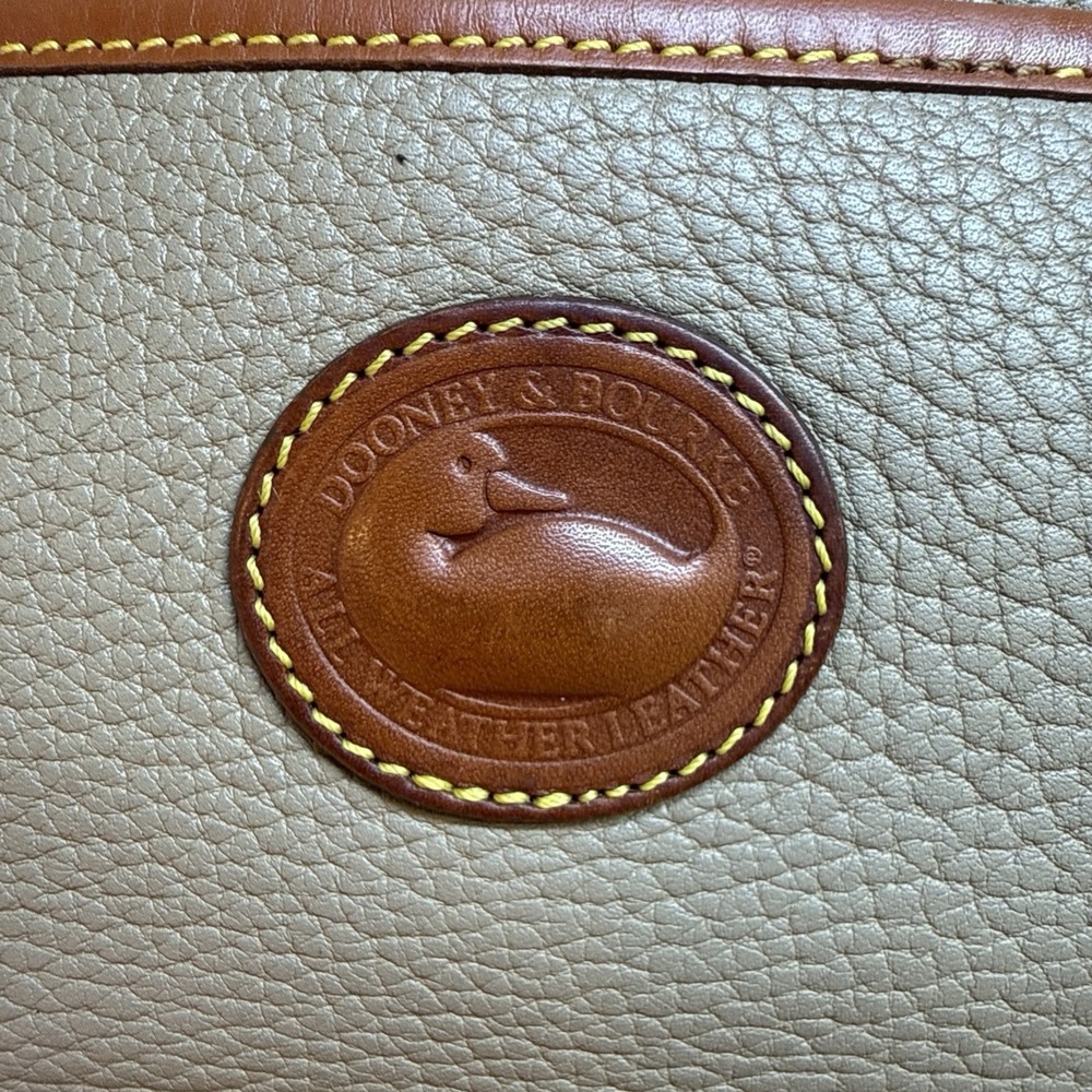 Vintage DOONEY AND BOURKE Khaki Brown Leather Buckle 2 Way Satchel Crossbody Bag - Picture 3 of 16